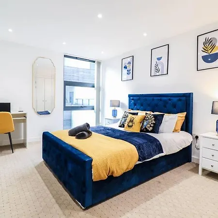 Canary Wharf-10% Discount-Fibre Wifi-5Mins To Tube London Exterior photo