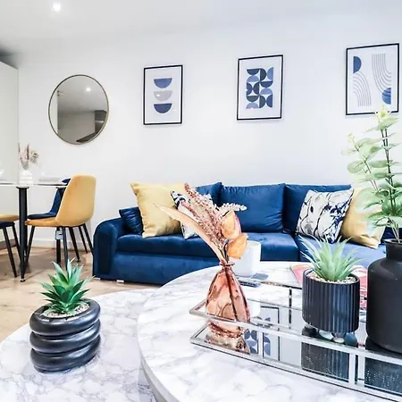 Canary Wharf-10% Discount-Fibre Wifi-5Mins To Tube London Exterior photo