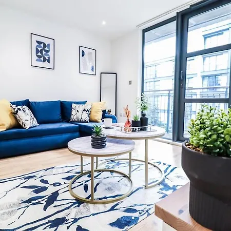 Canary Wharf-10% Discount-Fibre Wifi-5Mins To Tube London Exterior photo