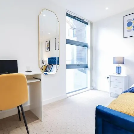 Canary Wharf-10% Discount-Fibre Wifi-5Mins To Tube London Exterior photo