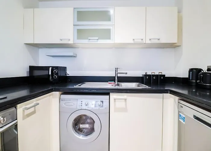 Canary Wharf-10% Discount-Fibre Wifi-5Mins To Tube