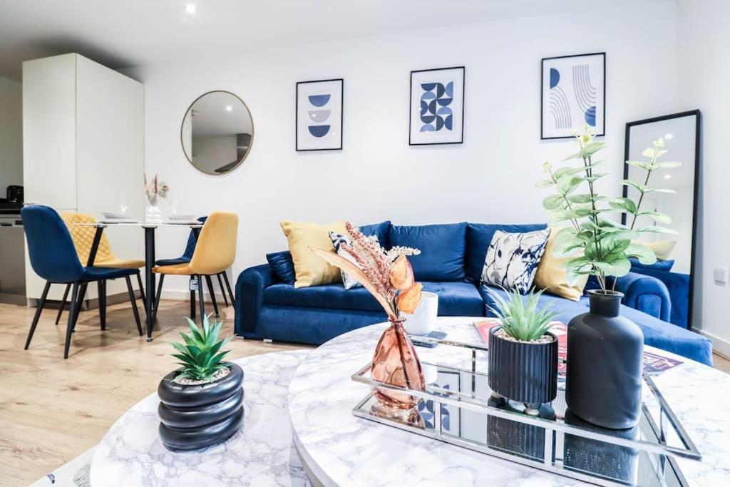 Апартаменты Canary Wharf-10% Discount-fibre Wifi-5mins To Tube