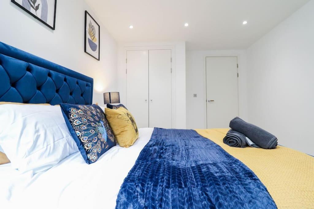 Апартаменты Canary Wharf-10% Discount-fibre Wifi-5mins To Tube Лондон